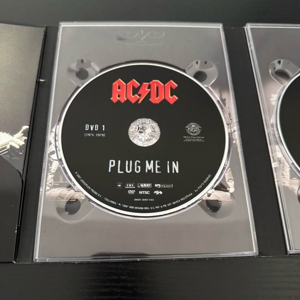 AC/DC Plug Me In DVD 2 Disc Set with insert - Picture 5 of 8